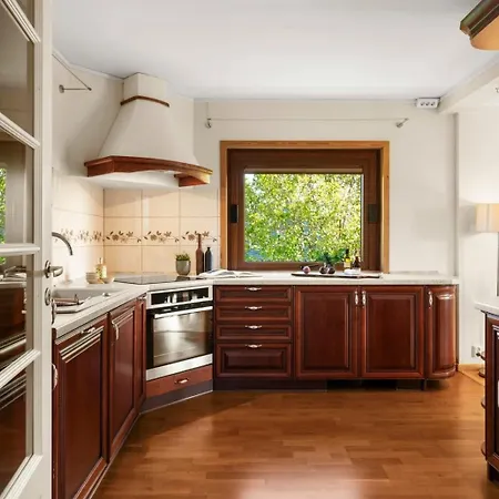 Апартаменты House With Outdoor Areas *