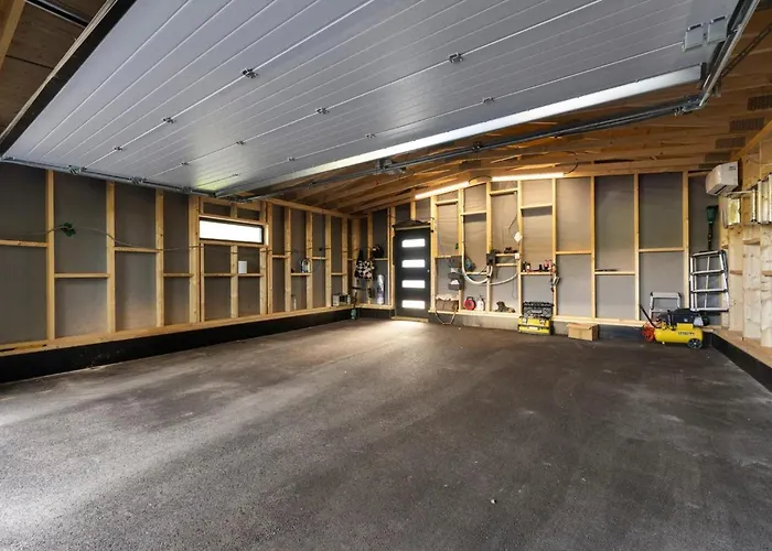 House With Outdoor Areas