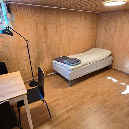 House With Outdoor Areas * As